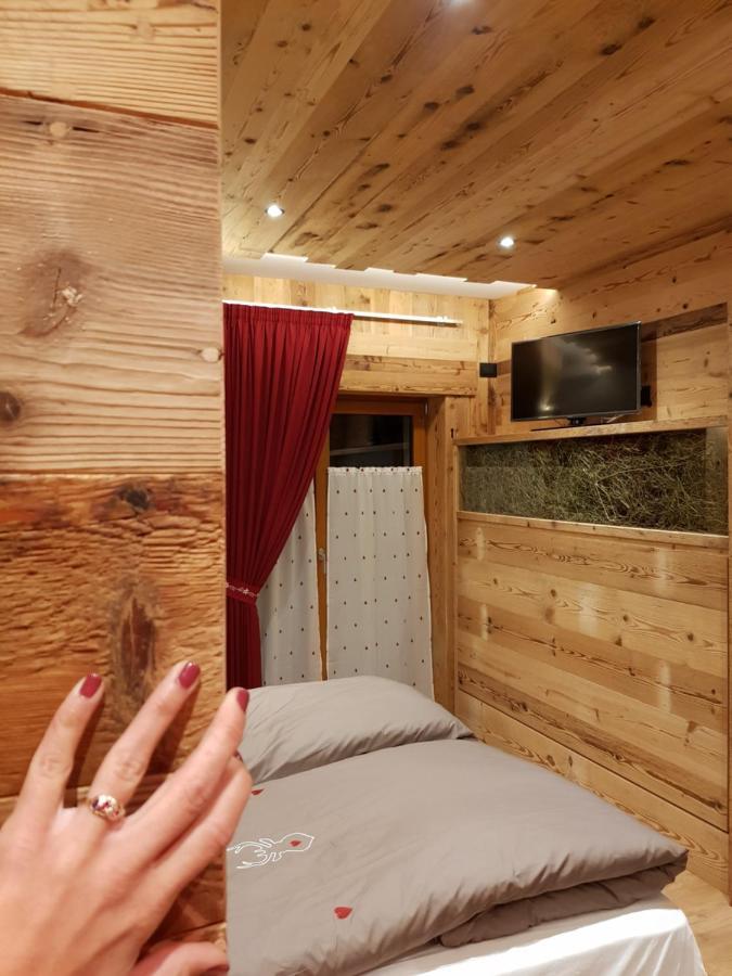 Agriturismo La Giasena ปอนเต เนลลัลปี ภายนอก รูปภาพ